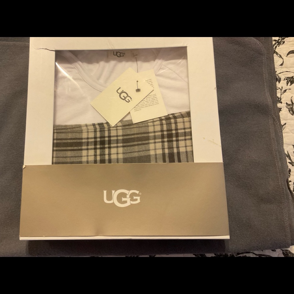Ugg pajama set